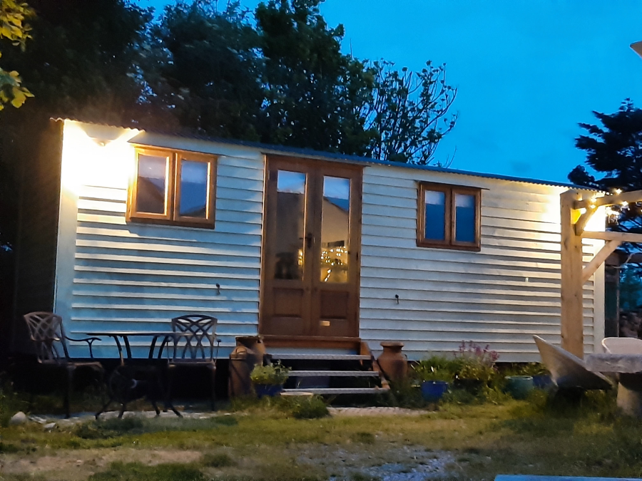 Shepherds hut honey tasting get away