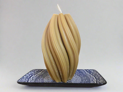 spiral pure beeswax candle